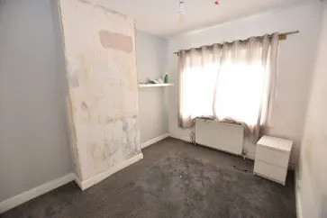 Property for Auction in West Yorkshire - 14 Esmond Terrace, Leeds, West Yorkshire LS12 1XE