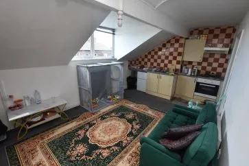 Property for Auction in West Yorkshire - 10 Nursery Mount, Leeds, West Yorkshire LS10 3ES