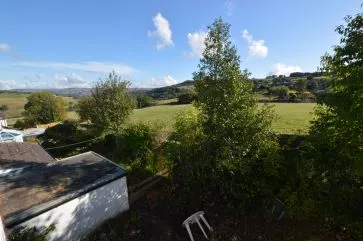 Property for Auction in West Yorkshire - 6 Lees Bank Hill, Cross Roads, Keighley, West Yorkshire BD22 9HA
