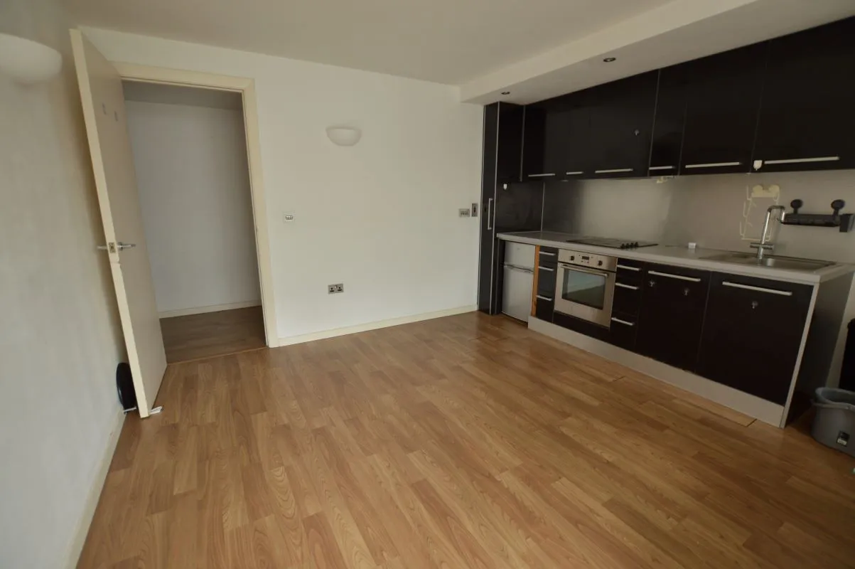 West Point, Wellington Street, Leeds, West Yorkshire, LS1 4JL - Online Auctions