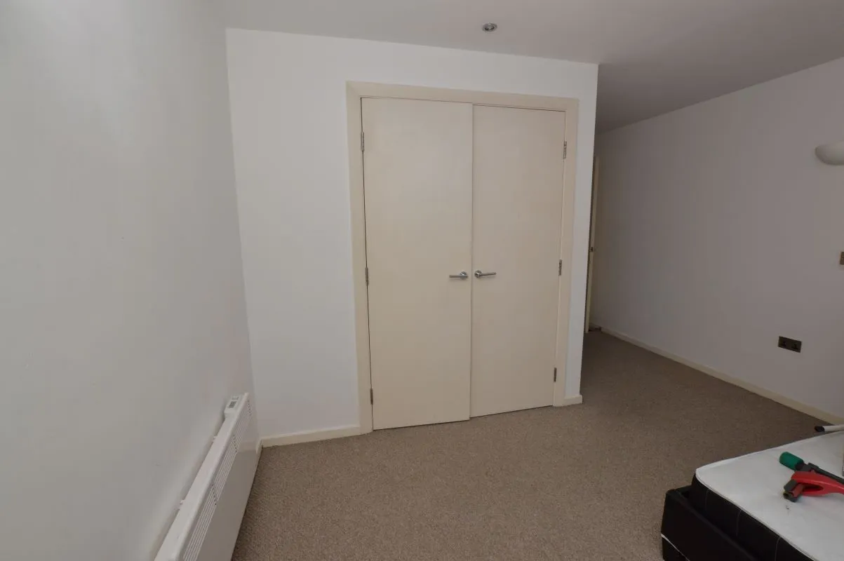 West Point, Wellington Street, Leeds, West Yorkshire, LS1 4JL - Online Auctions