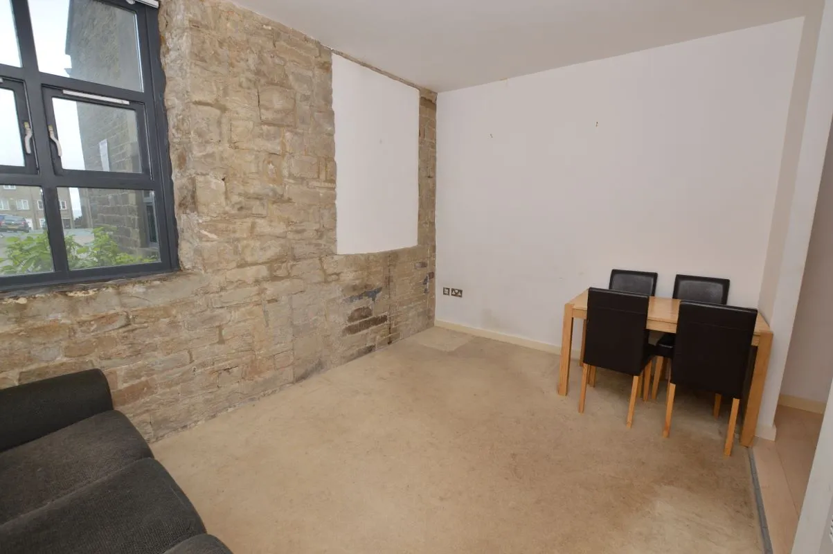 Highgate Mill Fold, Queensbury, Bradford, West Yorkshire, BD13 2SL - Online Auctions