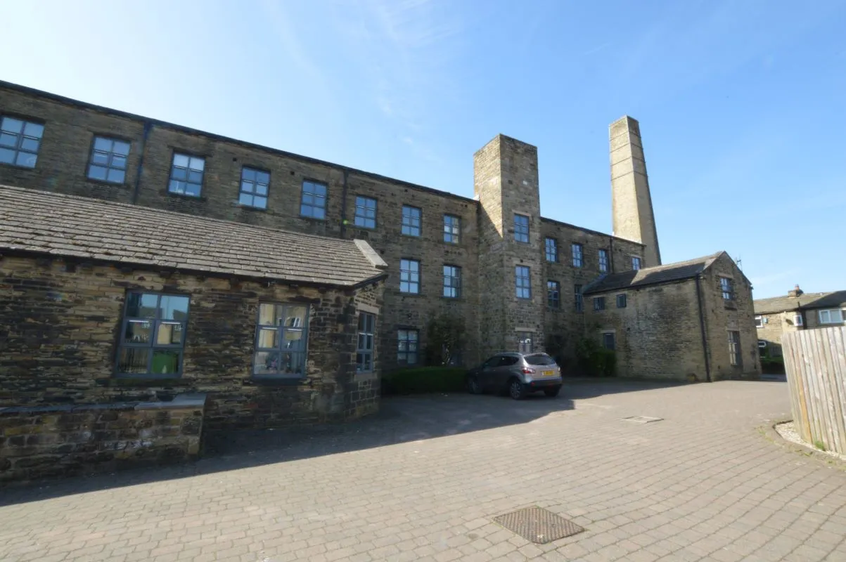 Highgate Mill Fold, Queensbury, Bradford, West Yorkshire, BD13 2SL - Online Auctions