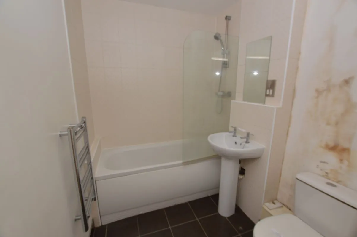 Highgate Mill Fold, Queensbury, Bradford, West Yorkshire, BD13 2SL - Online Auctions