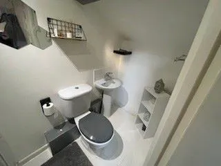 Town Street, Yeadon, Leeds, West Yorkshire, LS19 7EQ - Online Auctions