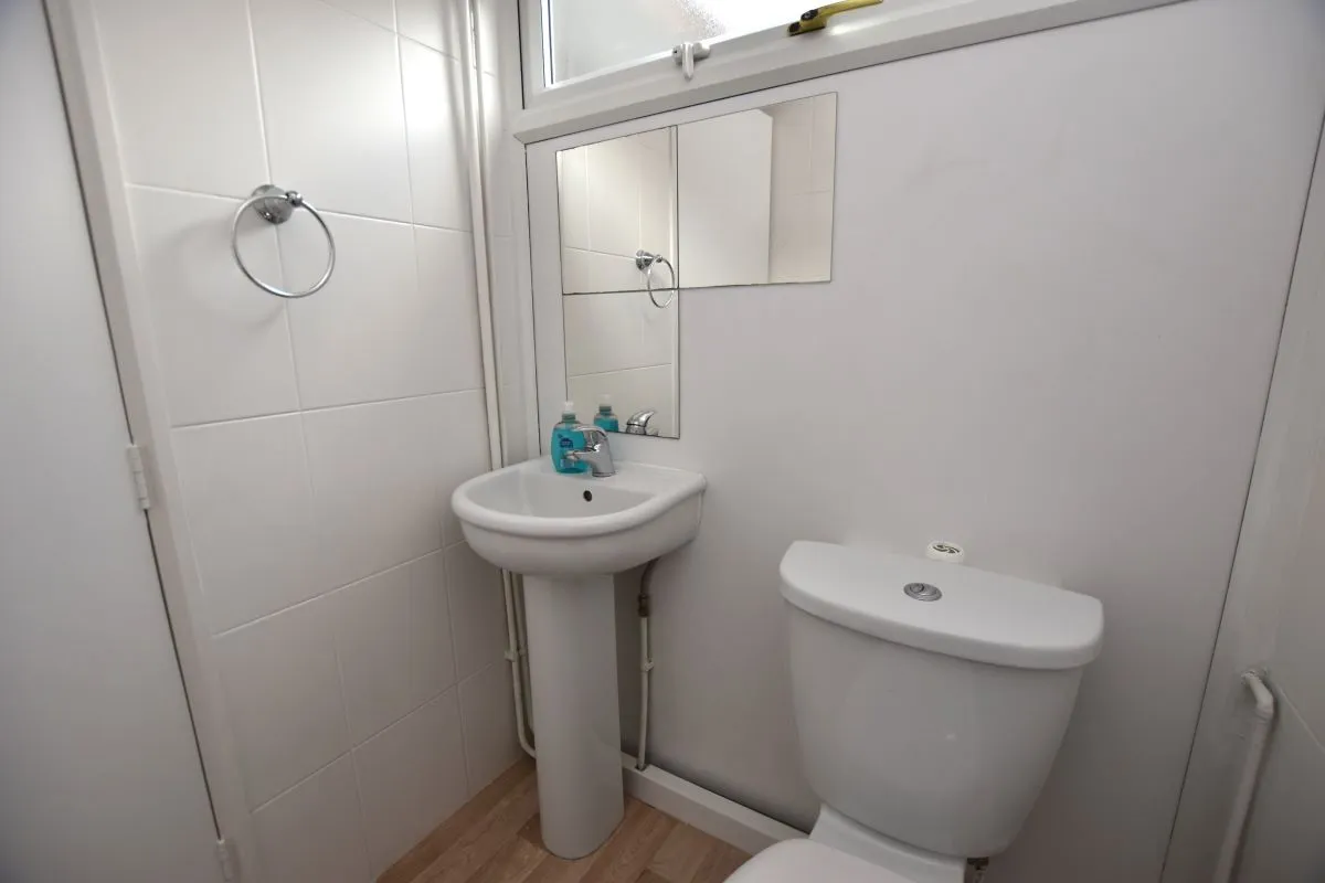 Fir Tree Vale, Leeds, West Yorkshire, LS17 7EY - Online Auctions