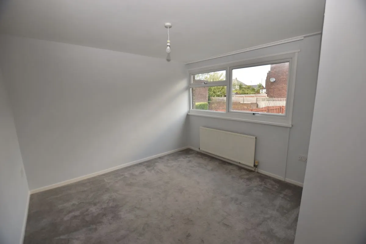 Fir Tree Vale, Leeds, West Yorkshire, LS17 7EY - Online Auctions