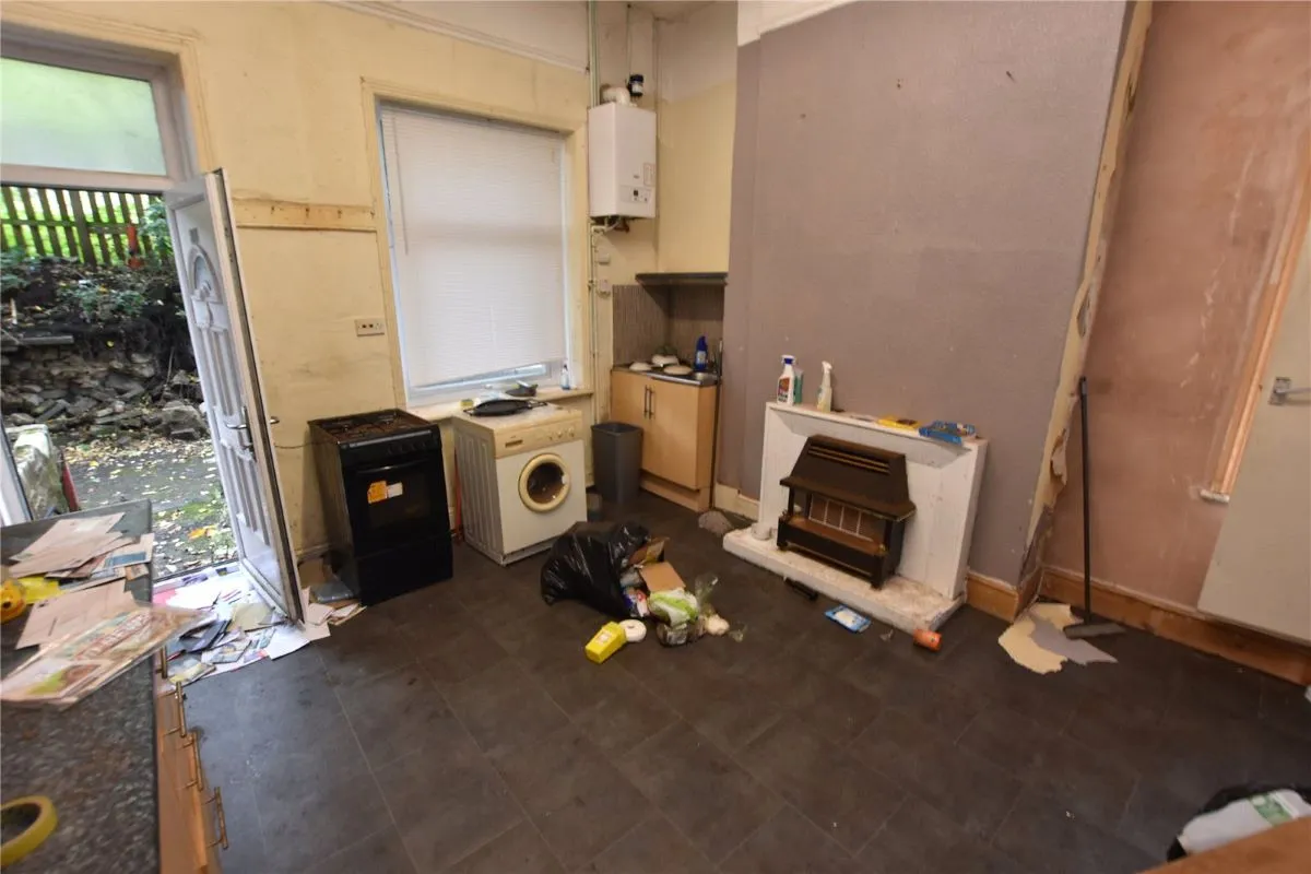 Oakworth Road, Keighley, West Yorkshire, BD21 1QH - Online Auctions