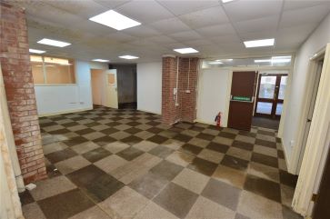 Property for Auction in West Yorkshire - 31 Market Street, Hemsworth, Pontefract, West Yorkshire WF9 4LB