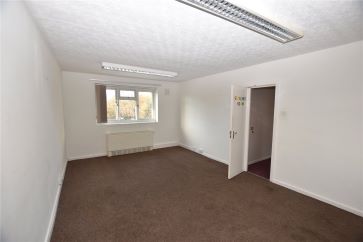 Property for Auction in West Yorkshire - 9 Foxcroft Close, Leeds, West Yorkshire LS6 3NT