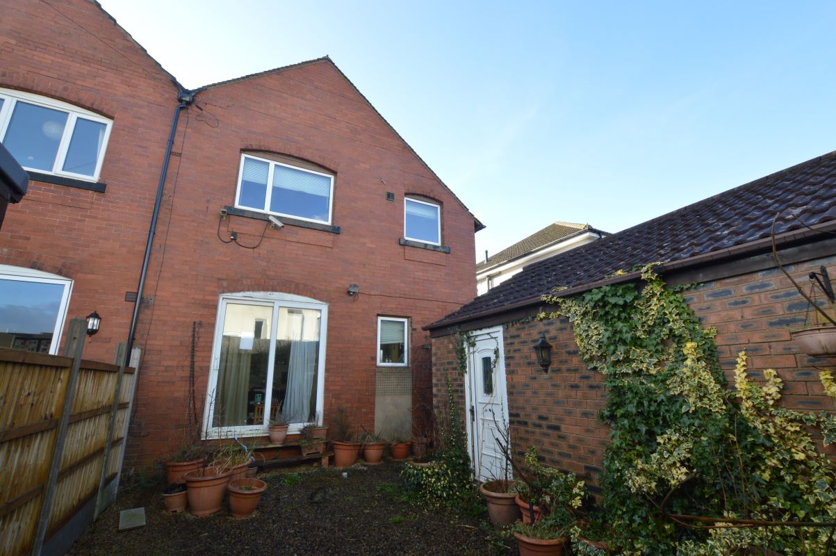 Street Lane, Leeds, West Yorkshire, LS8 2AA - Online Auctions