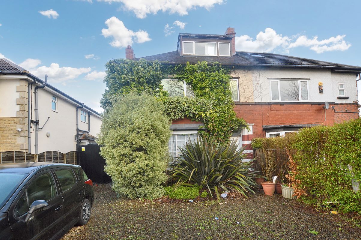 Street Lane, Leeds, West Yorkshire, LS8 2AA - Online Auctions