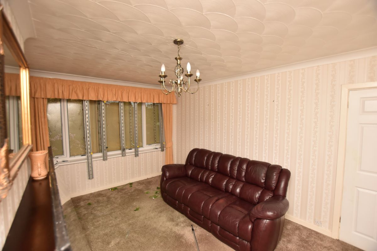 Tenterfield Road, Ossett, West Yorkshire, WF5 0RU - Online Auctions