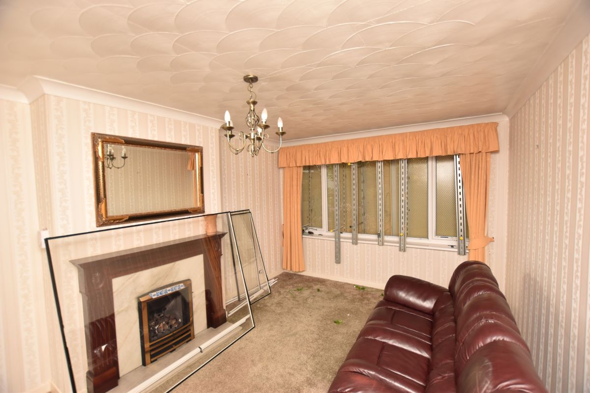 Tenterfield Road, Ossett, West Yorkshire, WF5 0RU - Online Auctions