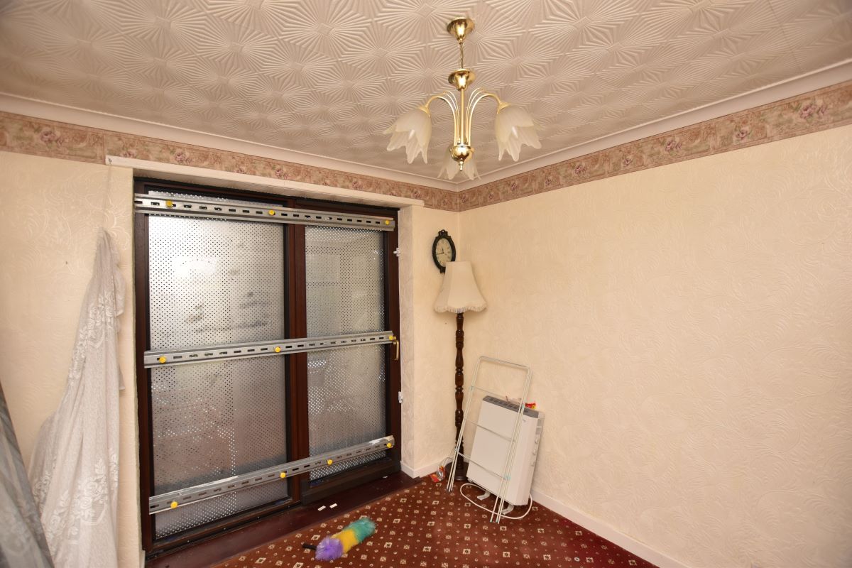 Tenterfield Road, Ossett, West Yorkshire, WF5 0RU - Online Auctions