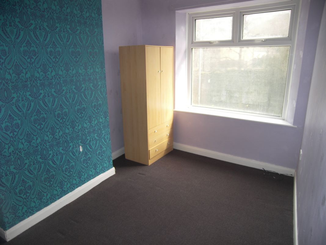 Halifax Road, Keighley, West Yorkshire, BD21 5ET - Online Auctions