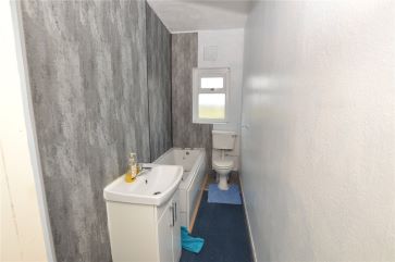 Property for Auction in West Yorkshire - 2 Cliffe Houses, Micklefield, Leeds , West Yorkshire LS25 4BY