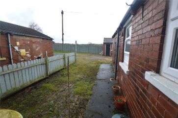 Property for Auction in West Yorkshire - 2 Cliffe Houses, Micklefield, Leeds , West Yorkshire LS25 4BY