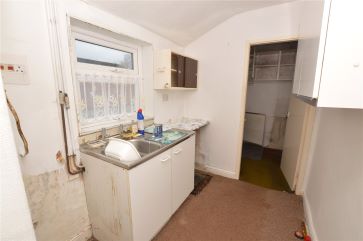 Property for Auction in West Yorkshire - 2 Cliffe Houses, Micklefield, Leeds , West Yorkshire LS25 4BY