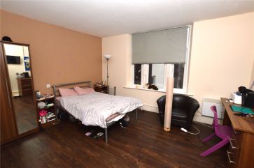 Property for Auction in West Yorkshire - Room 29 St. Anns Lodge, St Anns Lane, Leeds , West Yorkshire LS4 2SJ