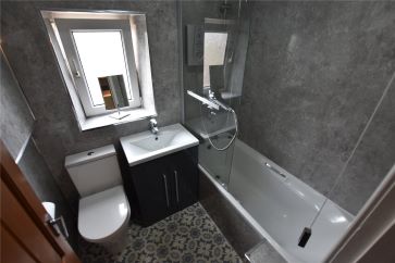 Property for Auction in West Yorkshire - 1 Bridge Road, Sutton-in-Craven, North Yorkshire BD20 7ES