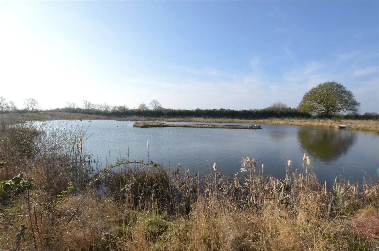 Woodend Farm, Broad Lane, Cawood, Selby, North Yorkshire, YO8 3UE - Online Auctions