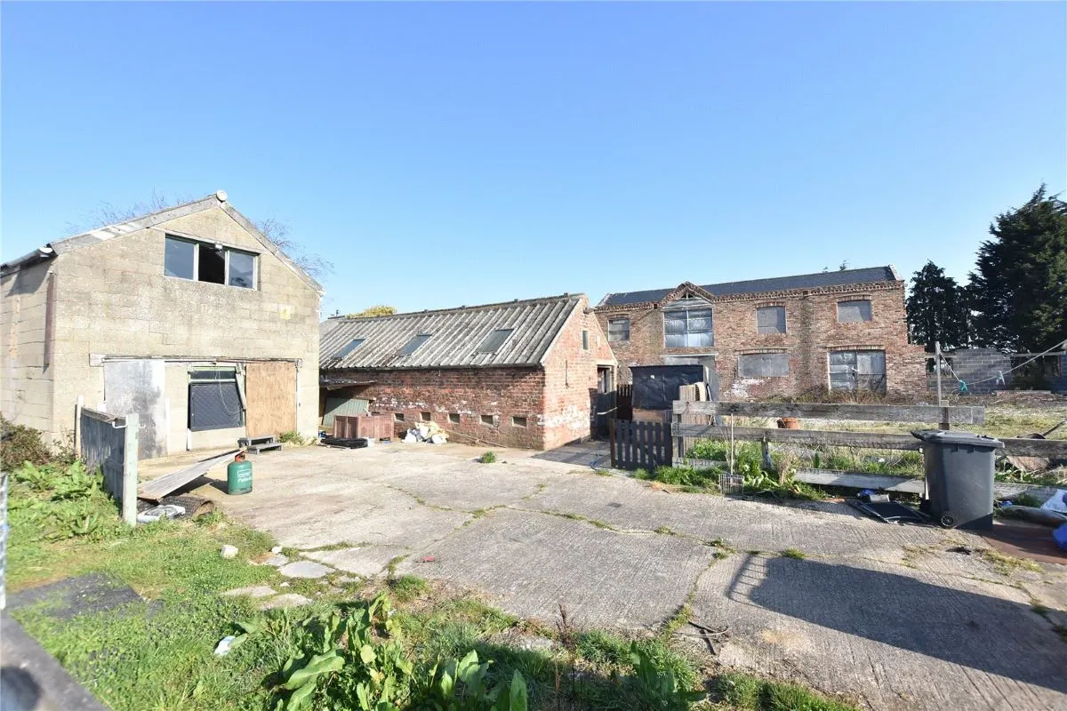 Woodend Farm, Broad Lane, Cawood, Selby, North Yorkshire, YO8 3UE - Online Auctions