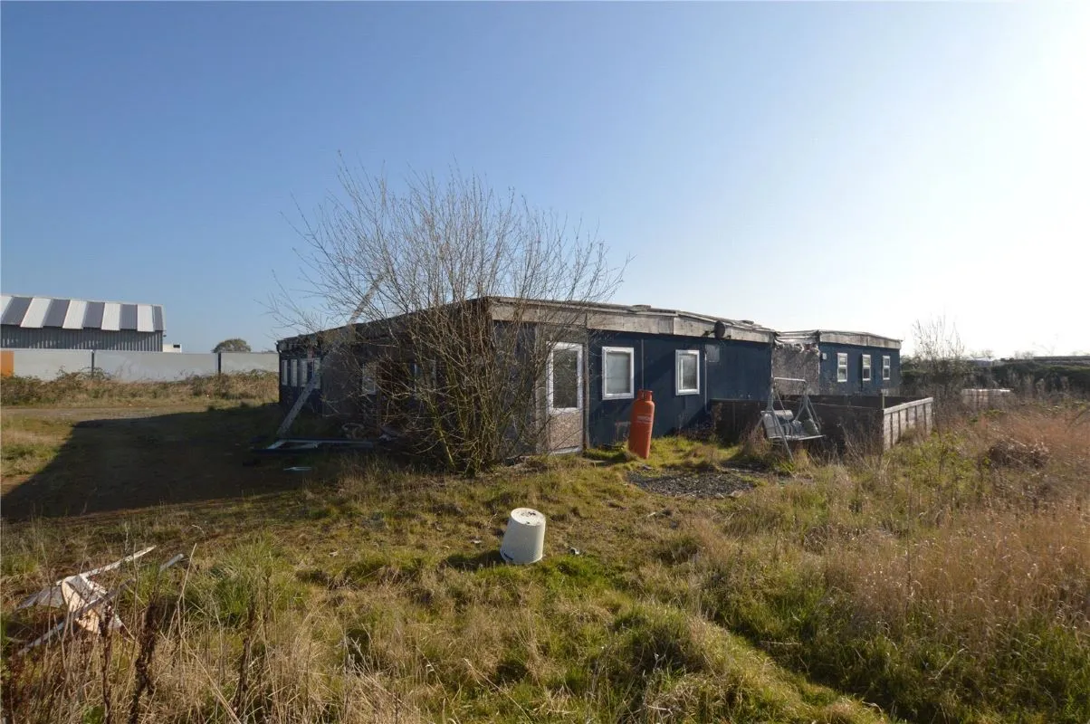 Woodend Farm, Broad Lane, Cawood, Selby, North Yorkshire, YO8 3UE - Online Auctions