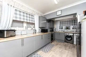 Property for Auction in West Yorkshire - 138 Snape Hill Road, Darfield, Barnsley , South Yorkshire S73 9LT