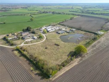 Property for Auction in West Yorkshire - Woodend Farm, Broad Lane, Cawood, Selby, North Yorkshire YO8 3UE