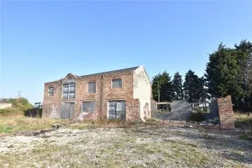 Property for Auction in West Yorkshire - Woodend Farm, Broad Lane, Cawood, Selby, North Yorkshire YO8 3UE