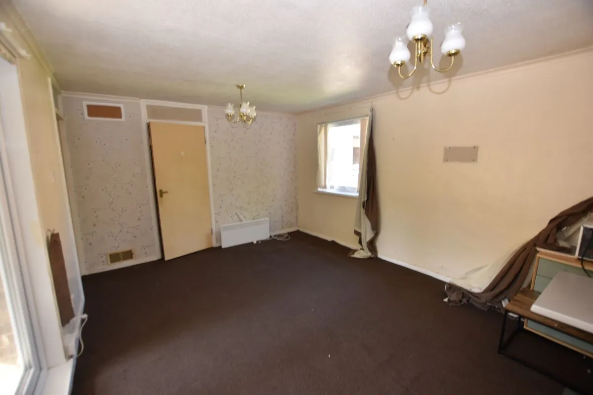 Frizley Gardens, Bradford, West Yorkshire, BD9 4LZ - Online Auctions