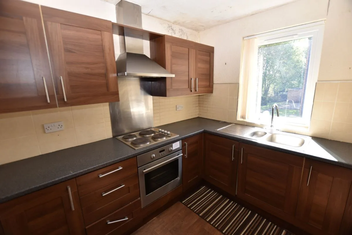 Frizley Gardens, Bradford, West Yorkshire, BD9 4LZ - Online Auctions