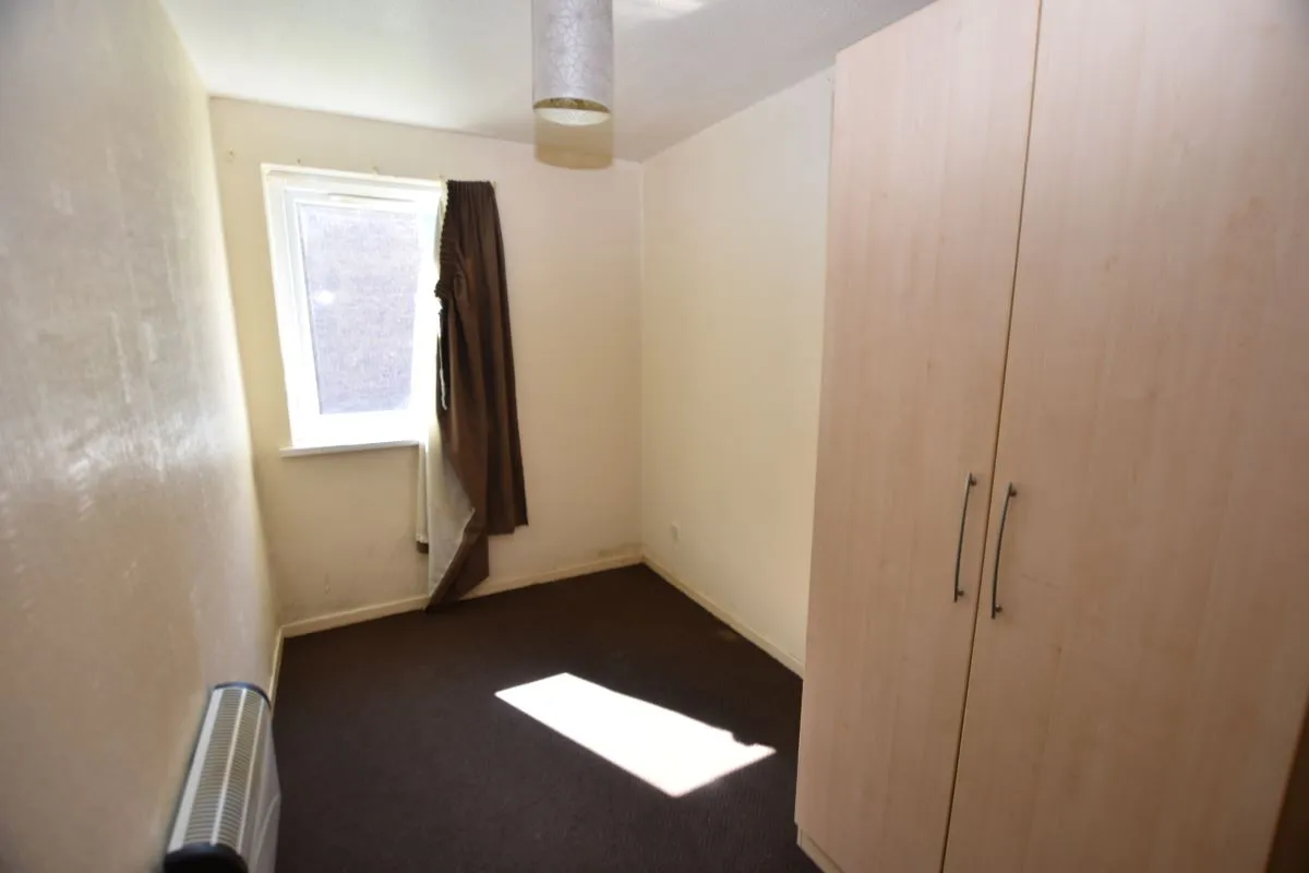Frizley Gardens, Bradford, West Yorkshire, BD9 4LZ - Online Auctions