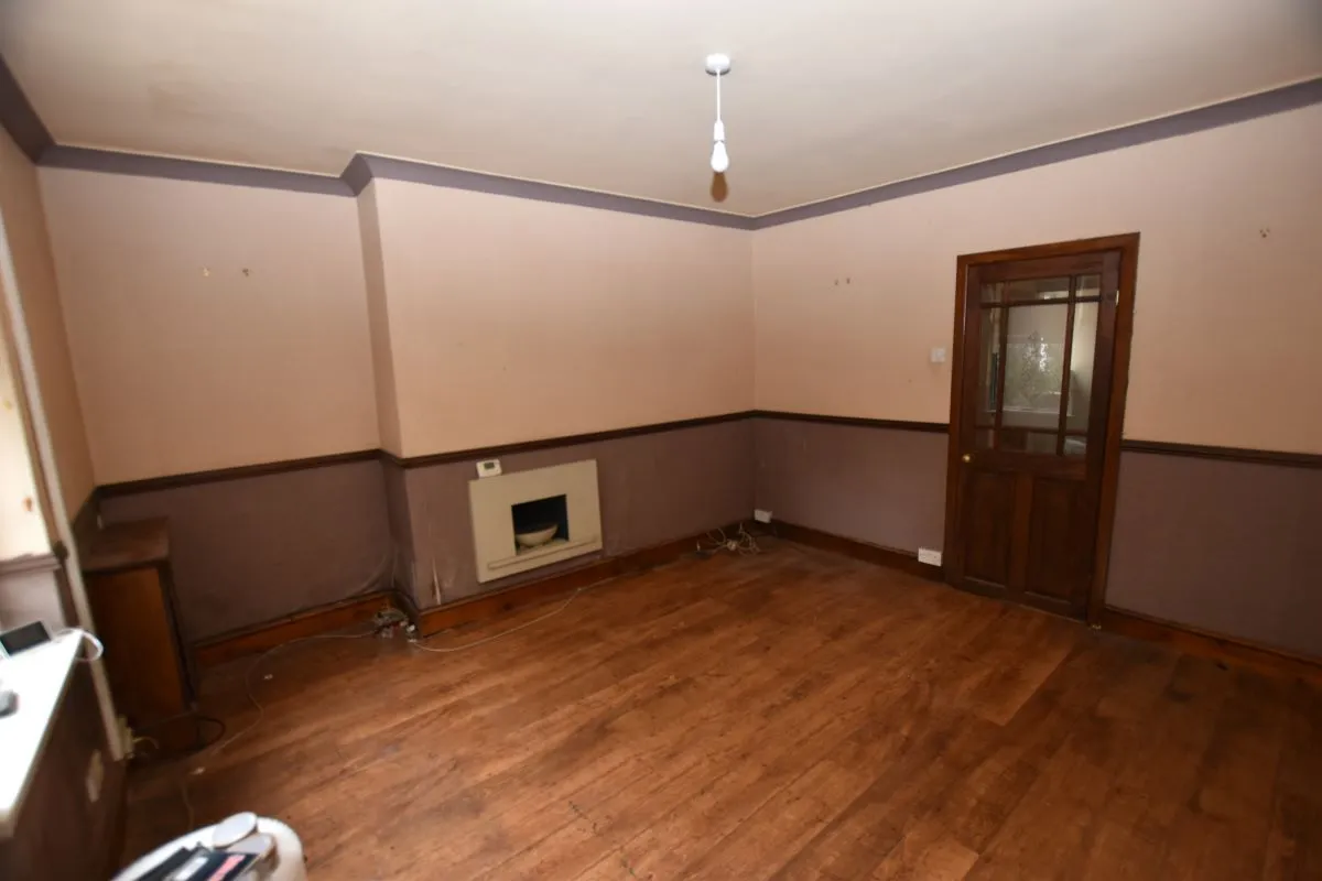 Barnsley Road, South Kirkby, Pontefract, West Yorkshire, WF9 3BH - Online Auctions
