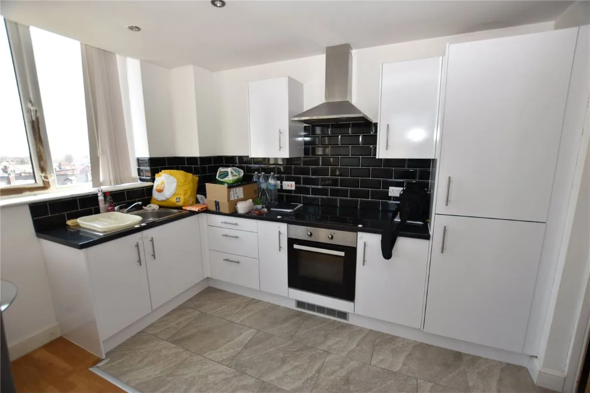 York Towers, York Road, Leeds, West Yorkshire, LS9 6FB - Online Auctions