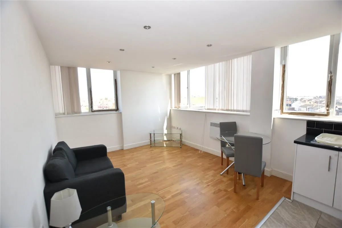 York Towers, York Road, Leeds, West Yorkshire, LS9 6FB - Online Auctions