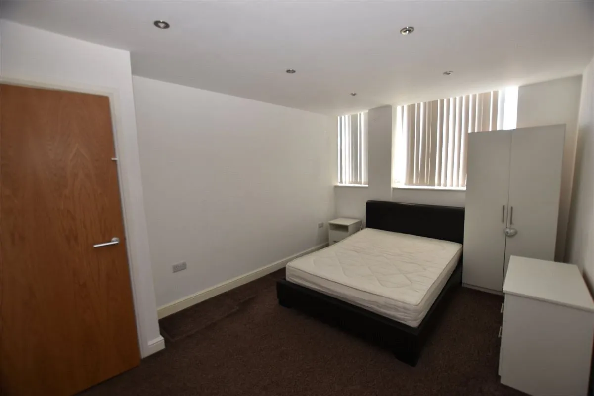 York Towers, York Road, Leeds, West Yorkshire, LS9 6FB - Online Auctions