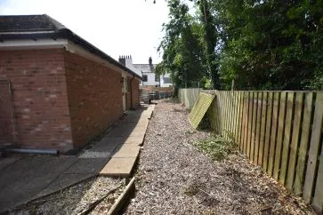 Property for Auction in West Yorkshire - 599A Leeds Road, Wakefield, West Yorkshire WF1 2JL