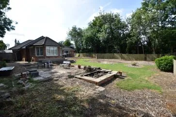 Property for Auction in West Yorkshire - 599A Leeds Road, Wakefield, West Yorkshire WF1 2JL