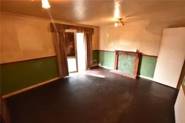 Property for Auction in West Yorkshire - 11 Aysgarth Close, Leeds, West Yorkshire LS9 9HJ