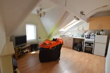 Property for Auction in West Yorkshire - 372 Dewsbury Road, Leeds, West Yorkshire LS11 7BU