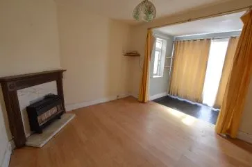 Property for Auction in West Yorkshire - 302 Bradford Road, Otley, West Yorkshire LS21 3LT