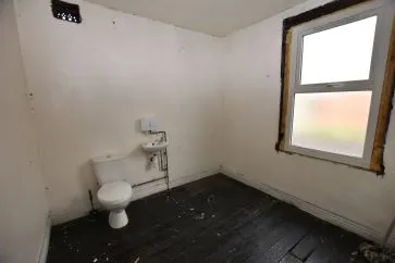 Property for Auction in West Yorkshire - 77 Barnsley Road, South Elmsall, Pontefract, West Yorkshire WF9 2QW