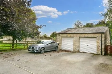 Property for Auction in West Yorkshire - The Hayloft, Pollums Farm, Lumby, South Milford, Leeds, West Yorkshire LS25 5LD