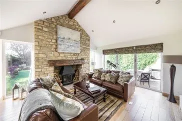Property for Auction in West Yorkshire - The Hayloft, Pollums Farm, Lumby, South Milford, Leeds, West Yorkshire LS25 5LD