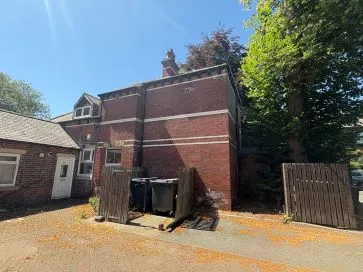 Property for Auction in West Yorkshire - 21 Chapel Lane, Leeds, West Yorkshire LS6 3BW