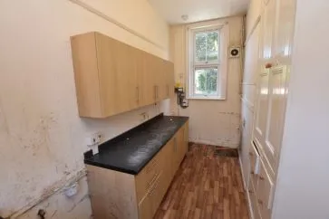 Property for Auction in West Yorkshire - 21 Chapel Lane, Leeds, West Yorkshire LS6 3BW