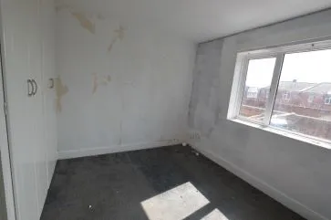 Property for Auction in West Yorkshire - Flat 18 The Square , Castleford, West Yorkshire WF10 3JJ