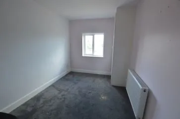 Property for Auction in West Yorkshire - Flat 18 The Square , Castleford, West Yorkshire WF10 3JJ